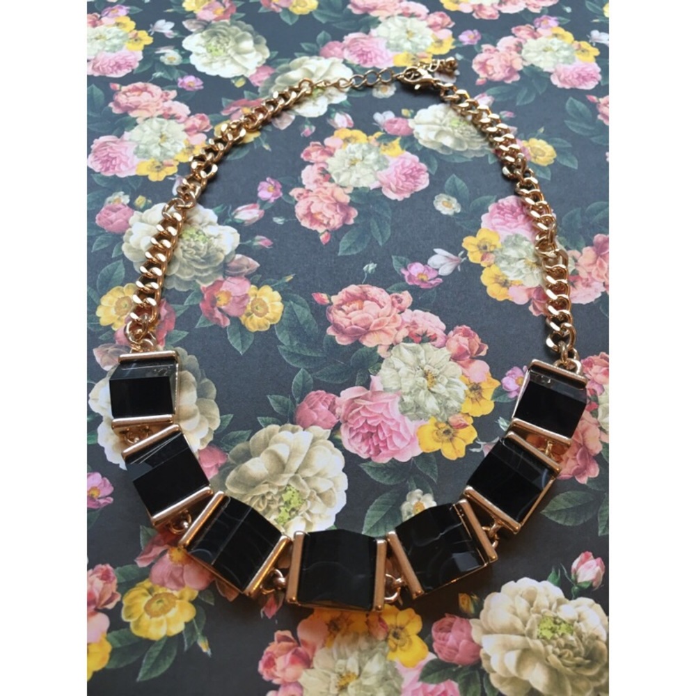 Black and gold geometric necklace